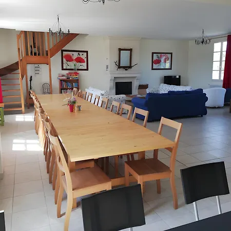 Casa vacanze Le Clos Rancanne 25-30 Pers Saint-Quantin-de-Rancanne