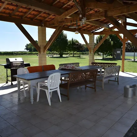 Le Clos Rancanne 25-30 Pers Saint-Quantin-de-Rancanne